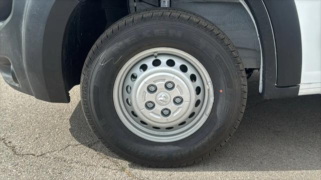 2026 Ram ProMaster Cargo Van Tradesman Low Roof 136" WB w/Pass Seat