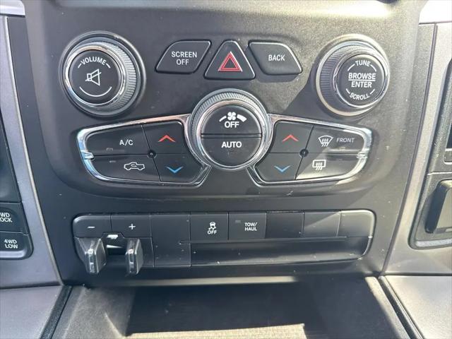 2023 Ram 1500 Classic SLT Crew Cab 4x4 5'7" Box