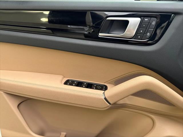2023 Porsche Cayenne Cayenne