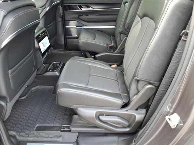 2026 Jeep Grand Wagoneer L Summit Obsidian 4x4