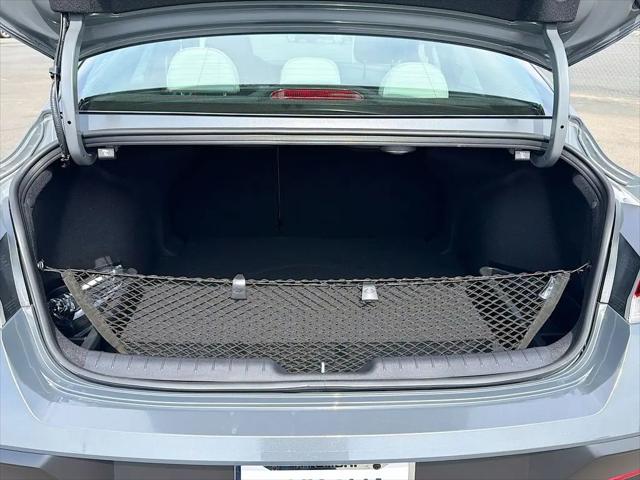 2026 Hyundai Elantra Hybrid Limited