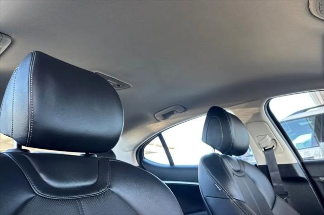 2026 Genesis G70 2.5T RWD