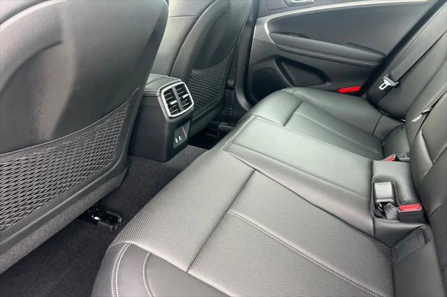 2026 Genesis G70 2.5T RWD