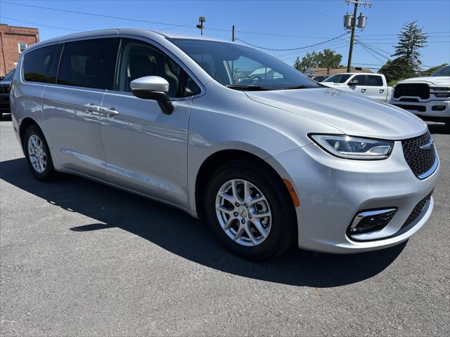 2023 Chrysler Pacifica Touring L 2023 Chrysler Pacifica Touring L