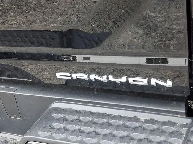 2023 GMC Canyon 4WD Crew Cab Short Box Denali