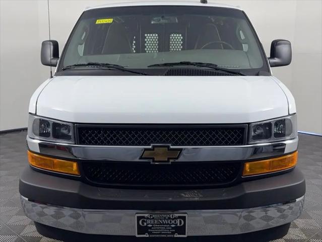 2024 Chevrolet Express Work Van