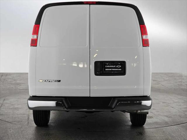 2026 Chevrolet Express Cargo Van 2500 Extended Wheelbase, WT, RWD