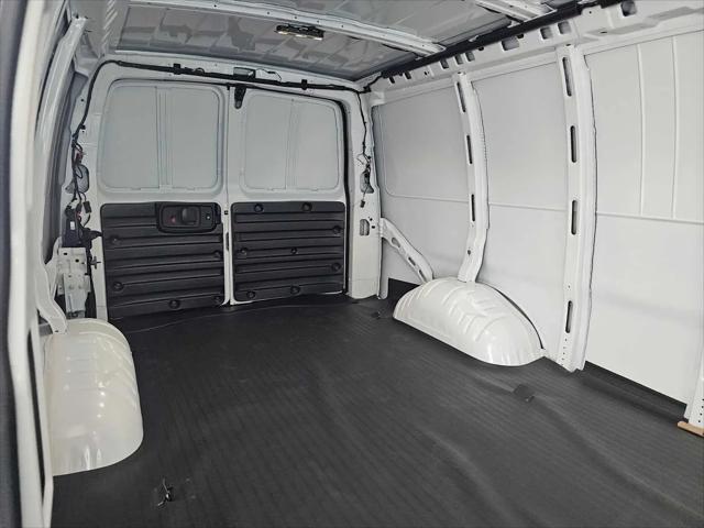 2026 Chevrolet Express Cargo Van 2500 Extended Wheelbase, WT, RWD