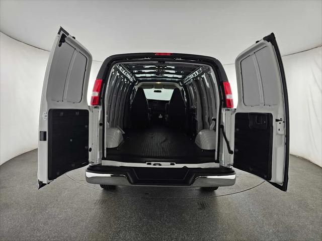 2026 Chevrolet Express Cargo Van 2500 Extended Wheelbase, WT, RWD