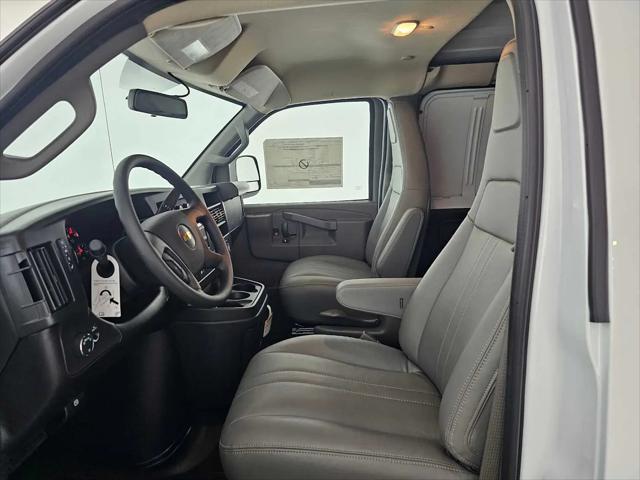 2026 Chevrolet Express Cargo Van 2500 Extended Wheelbase, WT, RWD