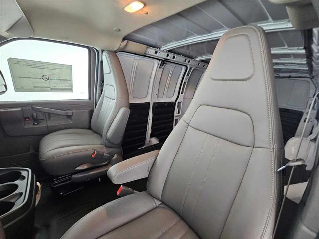 2026 Chevrolet Express Cargo Van 2500 Extended Wheelbase, WT, RWD