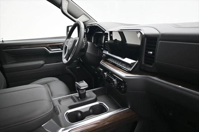 2026 Chevrolet Silverado 1500 4WD Crew Cab Standard Bed RST