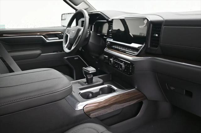 2026 Chevrolet Silverado 1500 4WD Crew Cab Standard Bed RST