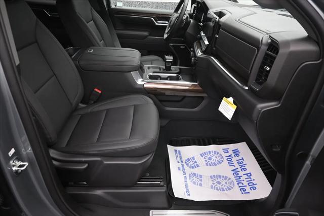 2026 Chevrolet Silverado 1500 4WD Crew Cab Standard Bed RST