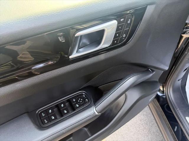 2022 Porsche Cayenne Platinum Edition