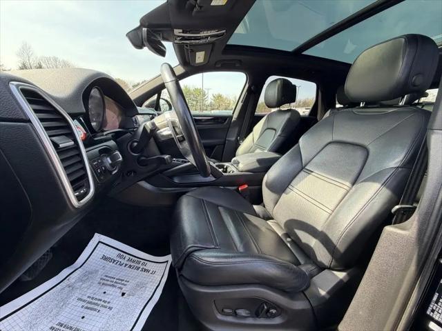2022 Porsche Cayenne Platinum Edition
