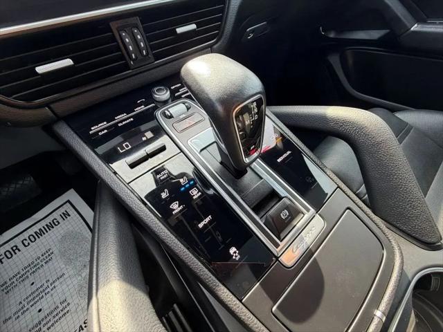 2022 Porsche Cayenne Platinum Edition
