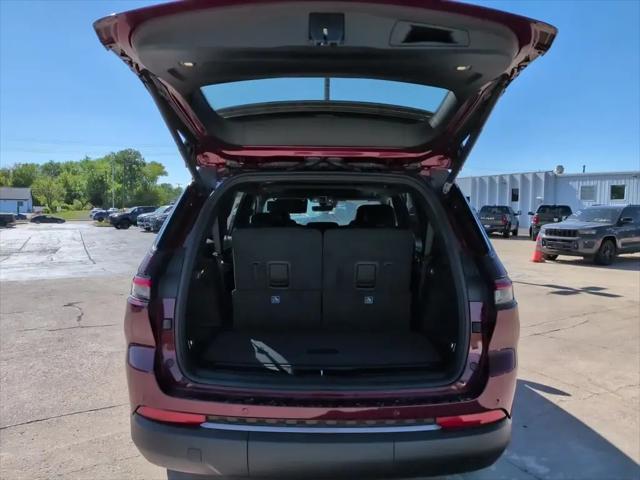 2026 Jeep Grand Cherokee L Altitude 4x4