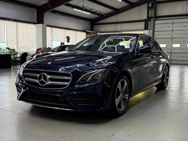 2017 Mercedes-Benz E-CLASS E 300 E 300