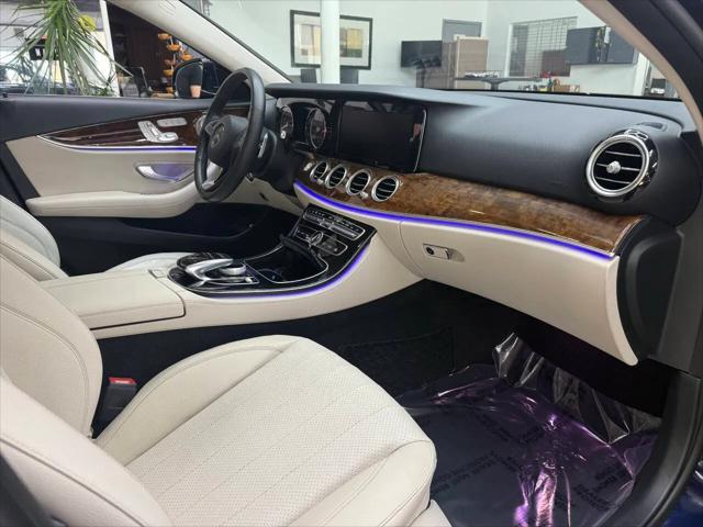 2017 Mercedes-Benz E-CLASS E 300 E 300