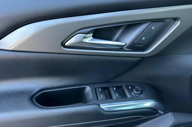 2025 Chevrolet Traverse FWD LT
