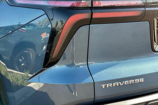 2025 Chevrolet Traverse FWD LT