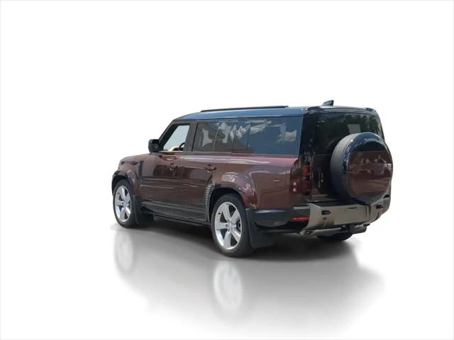 2025 Land Rover Defender 130 P400 X-Dynamic SE