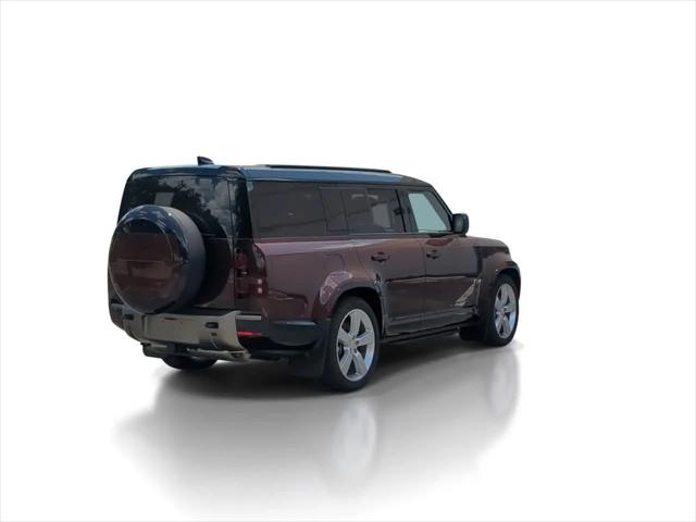 2025 Land Rover Defender 130 P400 X-Dynamic SE