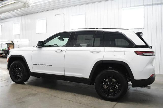 2026 Jeep Grand Cherokee Altitude 4x4