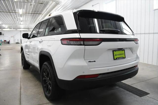 2026 Jeep Grand Cherokee Altitude 4x4