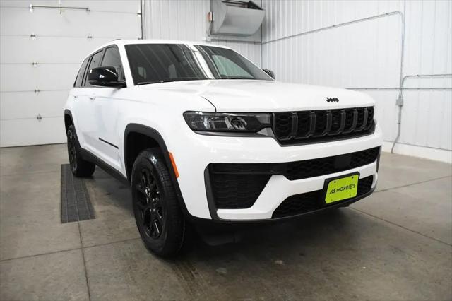 2026 Jeep Grand Cherokee Altitude 4x4