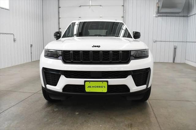 2026 Jeep Grand Cherokee Altitude 4x4