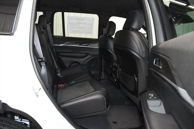2026 Jeep Grand Cherokee Altitude 4x4