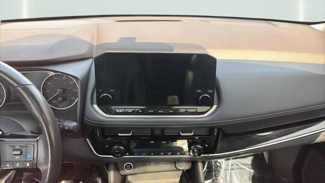 2023 Nissan Rogue SL Intelligent AWD