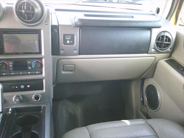 2004 HUMMER H2 4dr Wgn