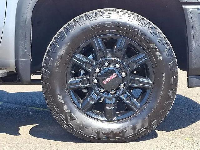 2026 GMC Sierra 2500HD Crew Cab, Standard Bed, AT4, 4WD