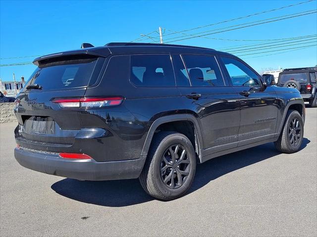 2025 Jeep Grand Cherokee L Altitude 4x4