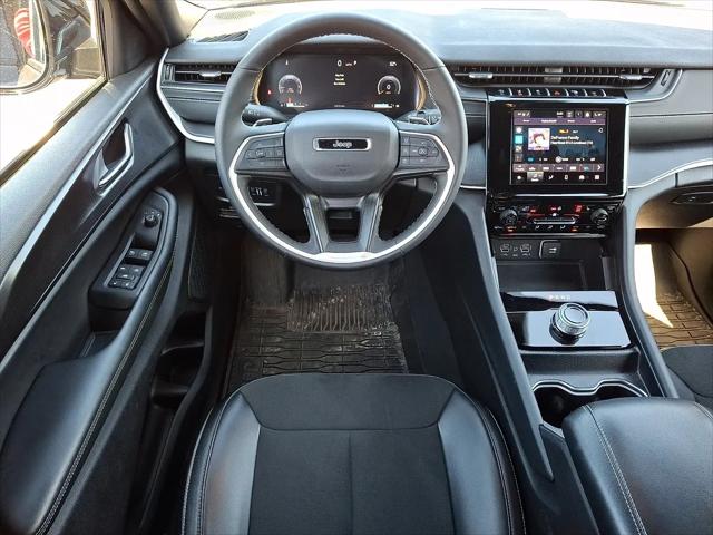2025 Jeep Grand Cherokee L Altitude 4x4