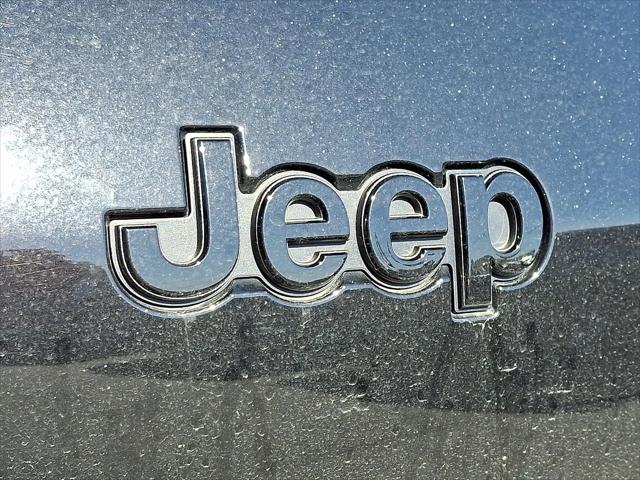 2025 Jeep Grand Cherokee L Altitude 4x4