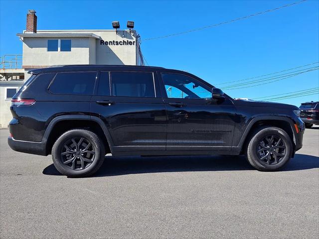 2025 Jeep Grand Cherokee L Altitude 4x4