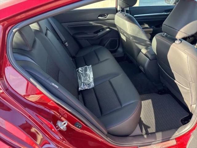 2025 Nissan Altima SR FWD