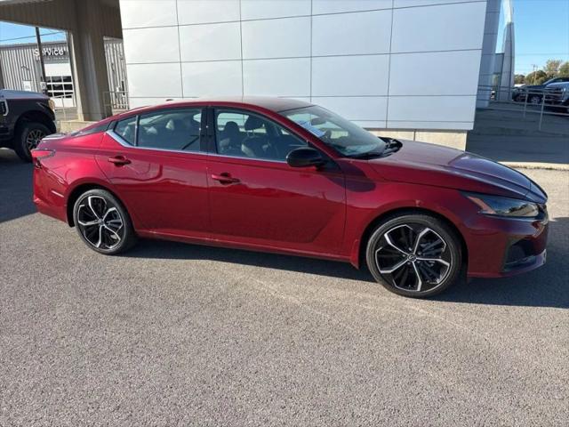 2025 Nissan Altima SR FWD for sale in Madisonville, KY