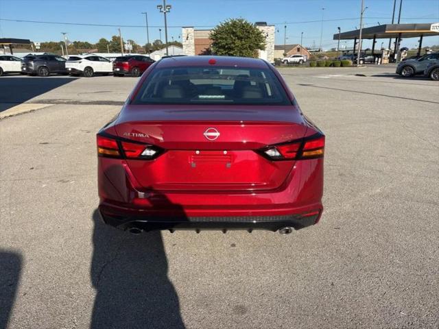 2025 Nissan Altima SR FWD
