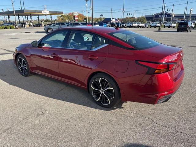 2025 Nissan Altima SR FWD