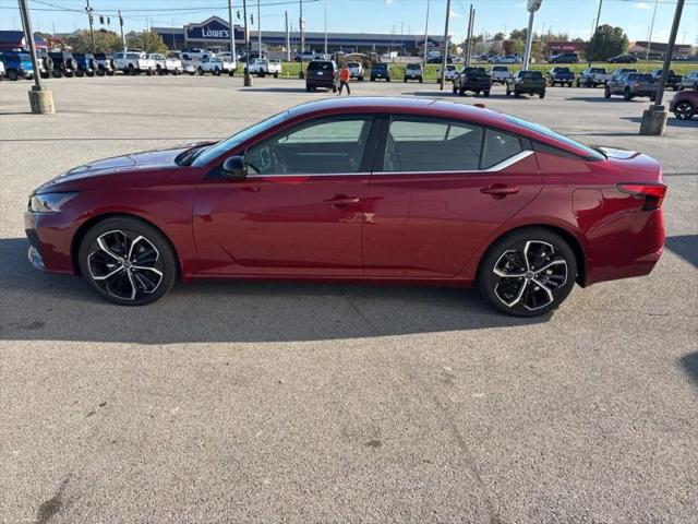 2025 Nissan Altima SR FWD