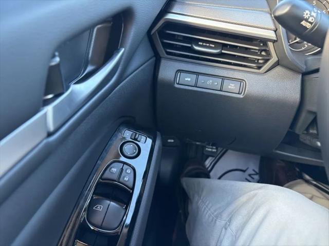 2025 Nissan Altima SR FWD
