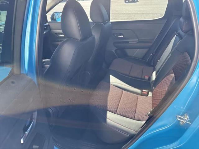 2025 Nissan Kicks SR FWD