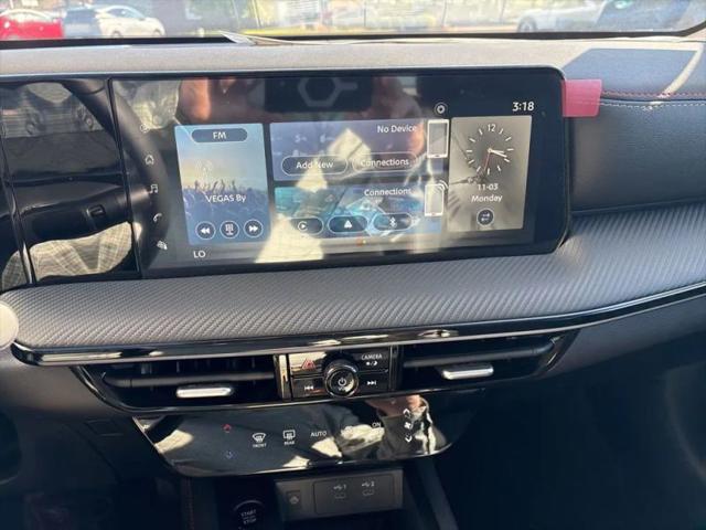 2025 Nissan Kicks SR FWD