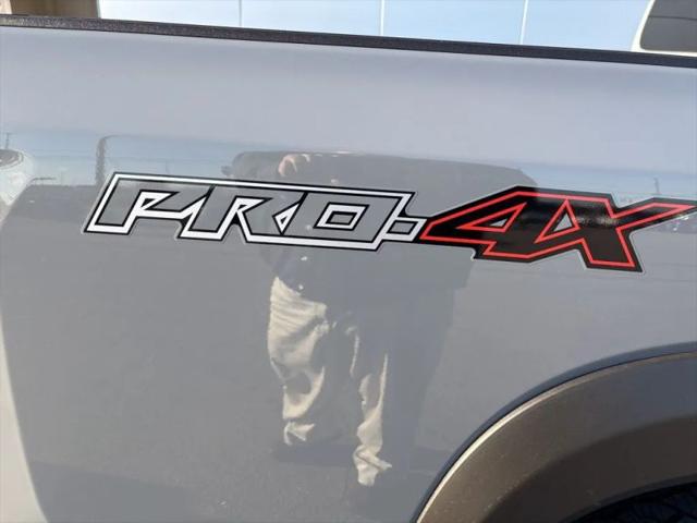 2025 Nissan Frontier Crew Cab PRO-4X 4x4