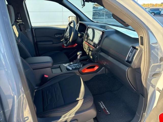 2025 Nissan Frontier Crew Cab PRO-4X 4x4